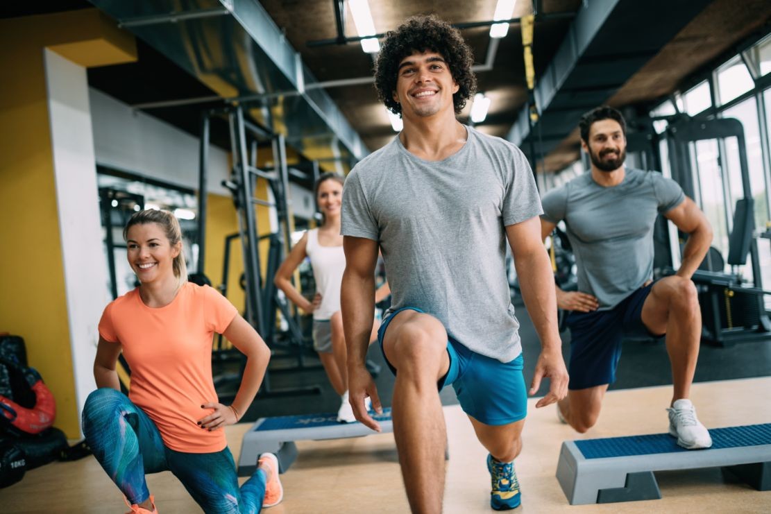 picture of cheerful fitness team in gym CNSED