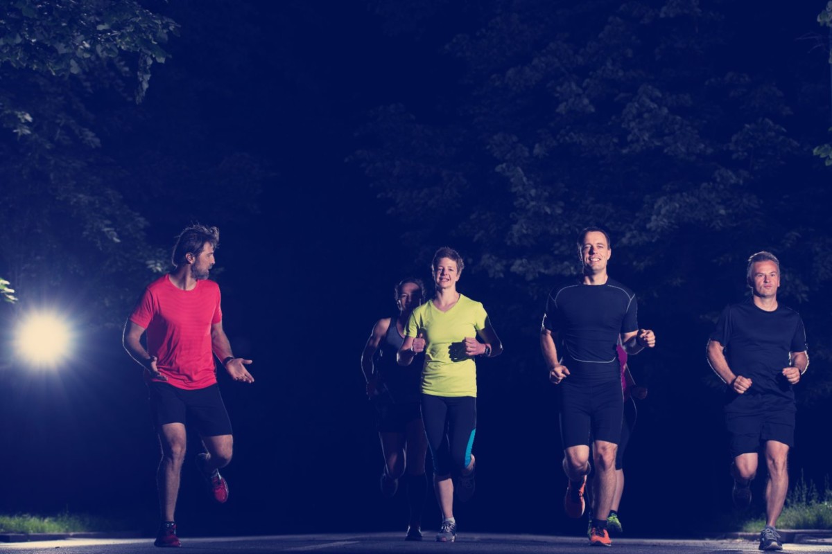 runners team on the night training UKTWZE