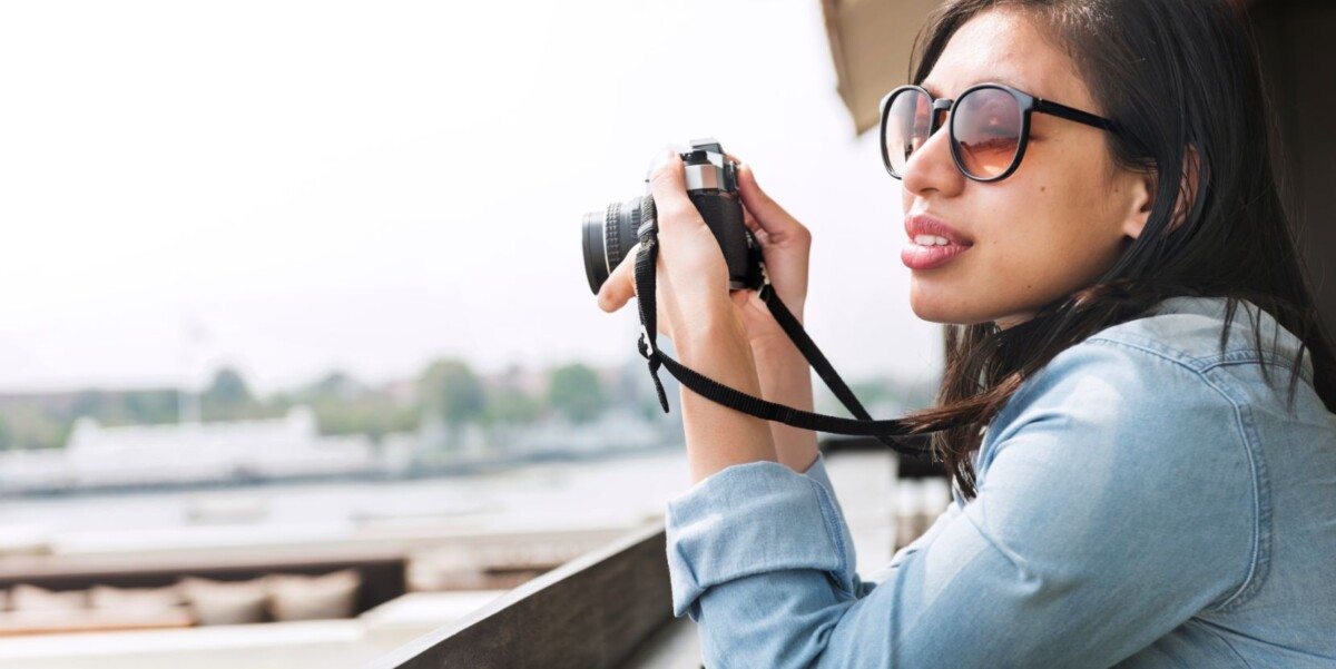 woman photographer hipster street ware traveler co pkdxbmd