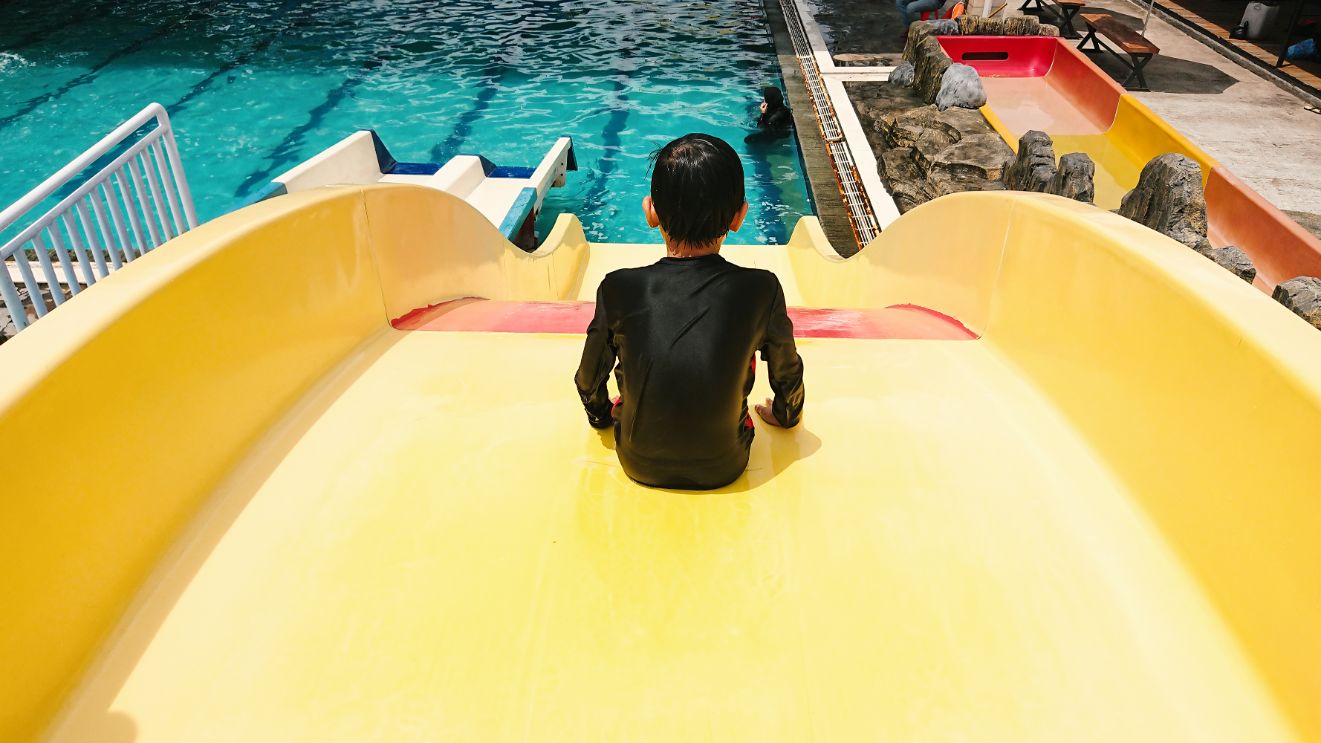 boy-on-water-park